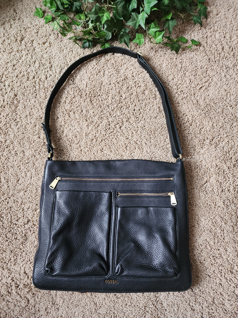 Fossil Black Pebbled Leather Shoulder Bag with Gold Hardware